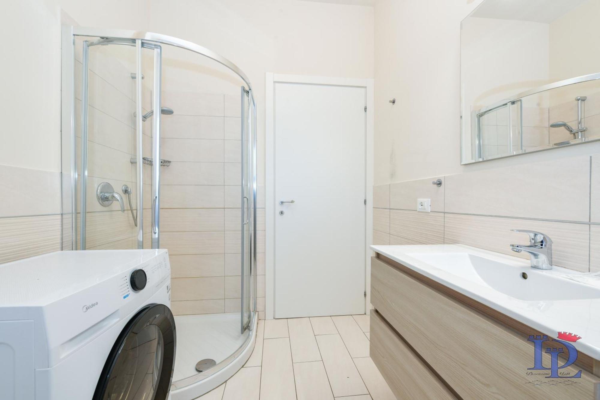 Desenzanoloft Official Partner Marriott Homes & Villas - A Casa Di Sara Family Apartment With Private Parking Desenzano del Garda Eksteriør billede