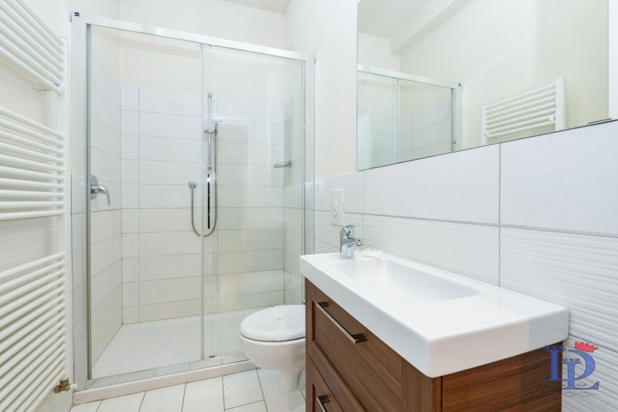 Desenzanoloft Official Partner Marriott Homes & Villas - A Casa Di Sara Family Apartment With Private Parking Desenzano del Garda Eksteriør billede