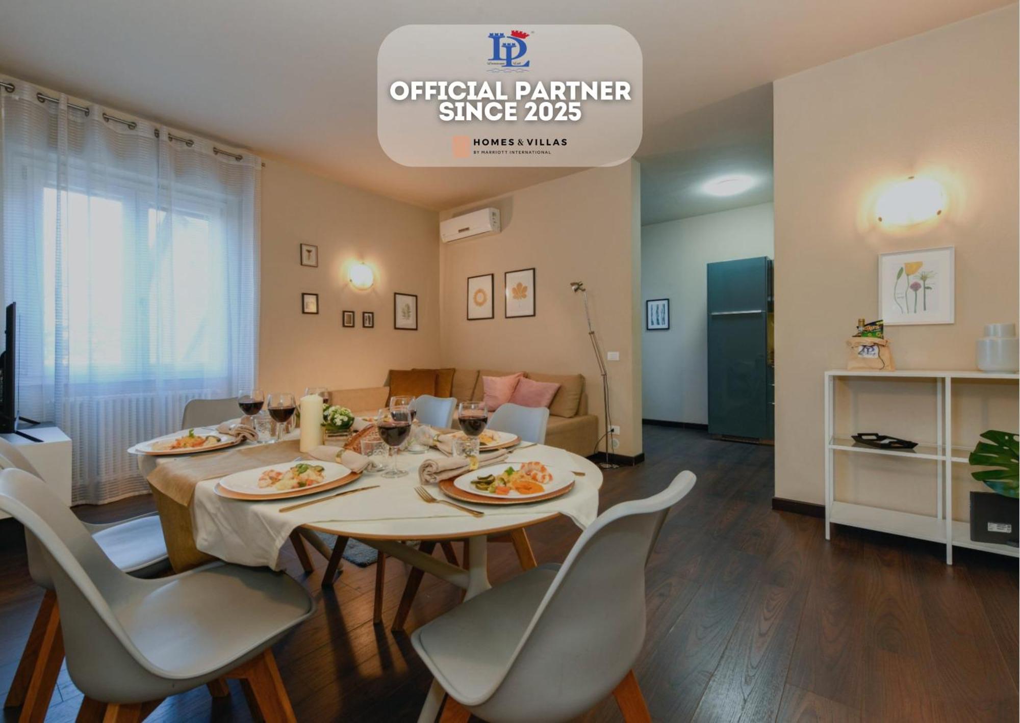 Desenzanoloft Official Partner Marriott Homes & Villas - A Casa Di Sara Family Apartment With Private Parking Desenzano del Garda Eksteriør billede